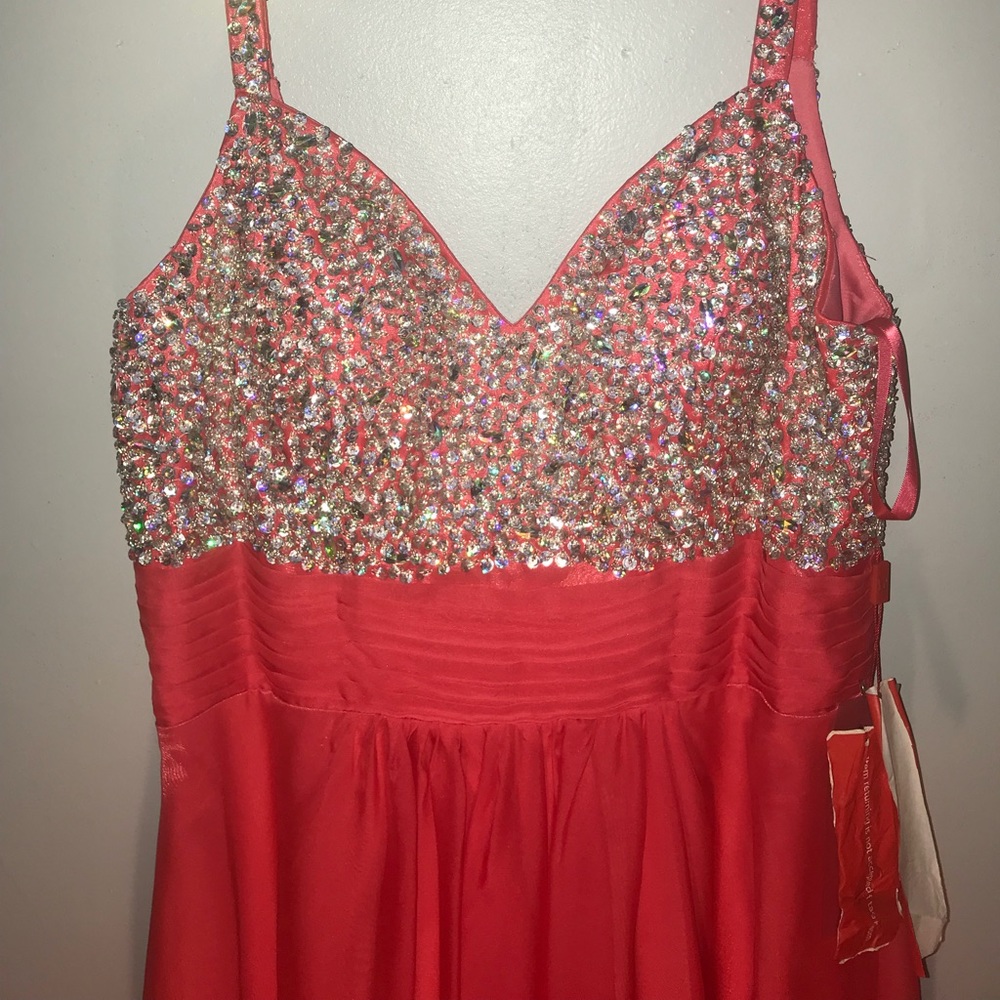 Coral/Red Prom Dress